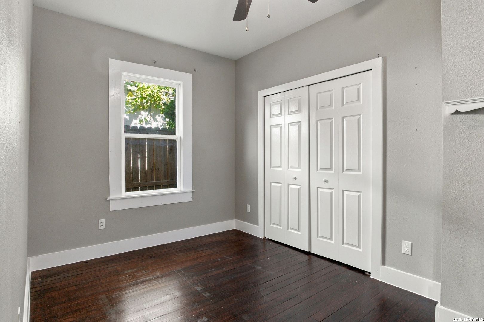 801 W Mistletoe Ave, San Antonio, TX 78212