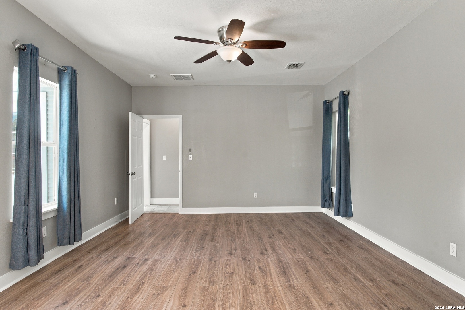 801 W Mistletoe Ave, San Antonio, TX 78212