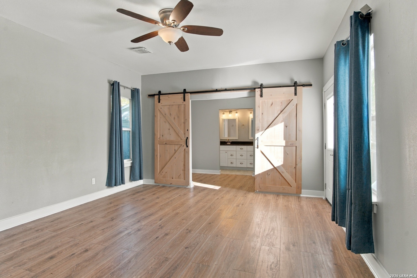 801 W Mistletoe Ave, San Antonio, TX 78212