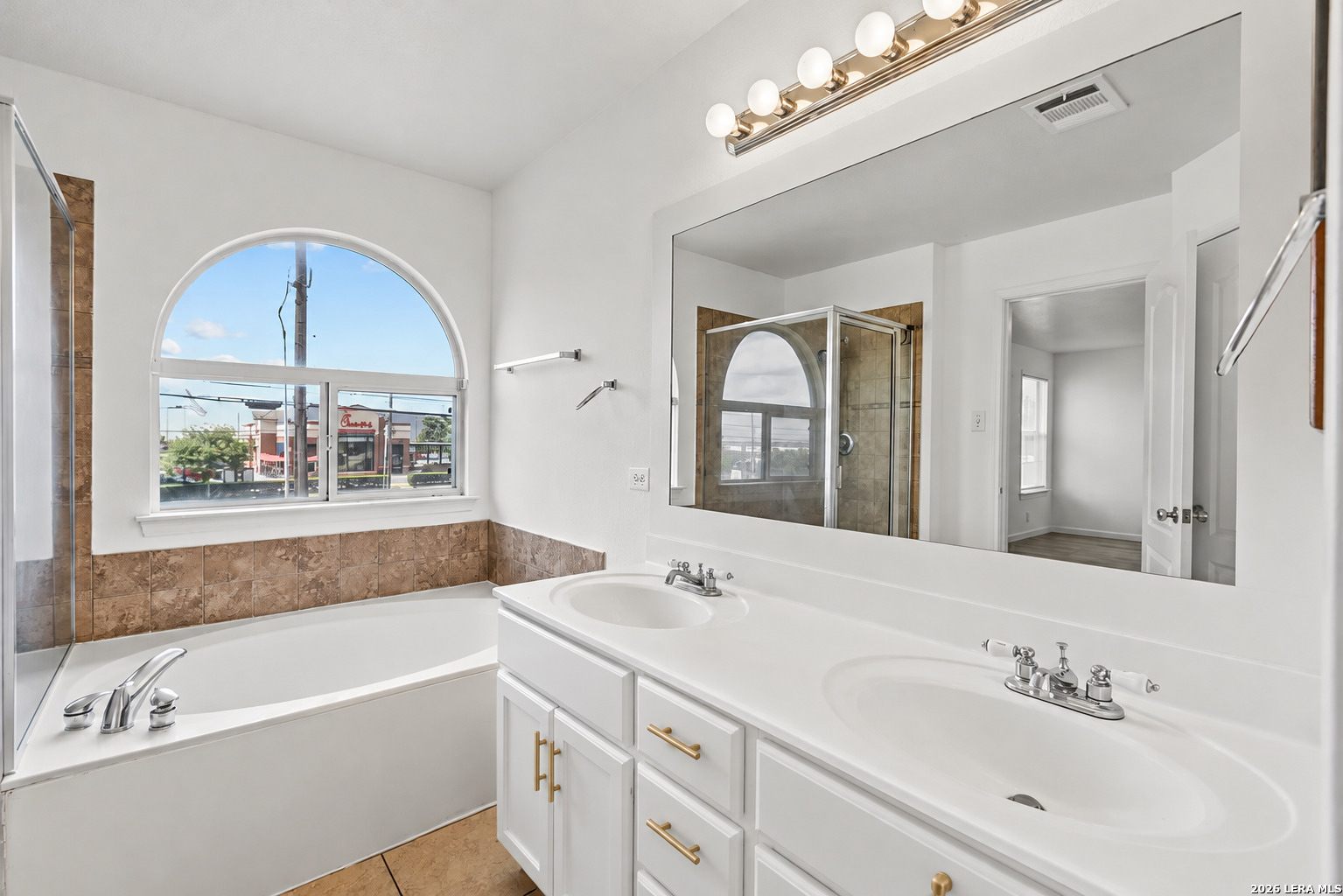 10710 Diamond Rock, San Antonio, TX 78251