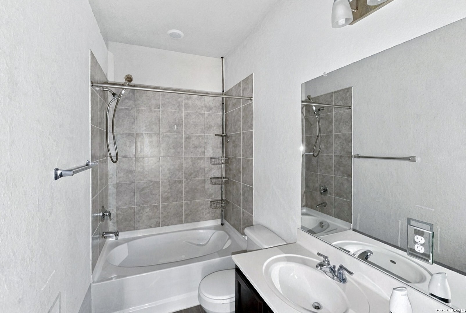 645 W BROADVIEW DR, San Antonio, TX 78228