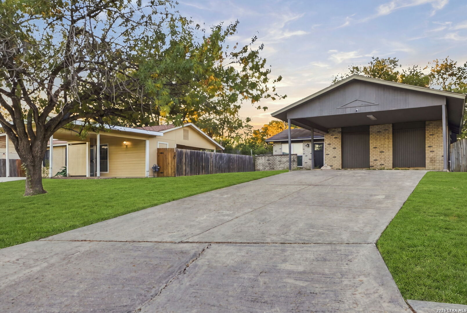 5738 BIENVILLE DR, San Antonio, TX 78233