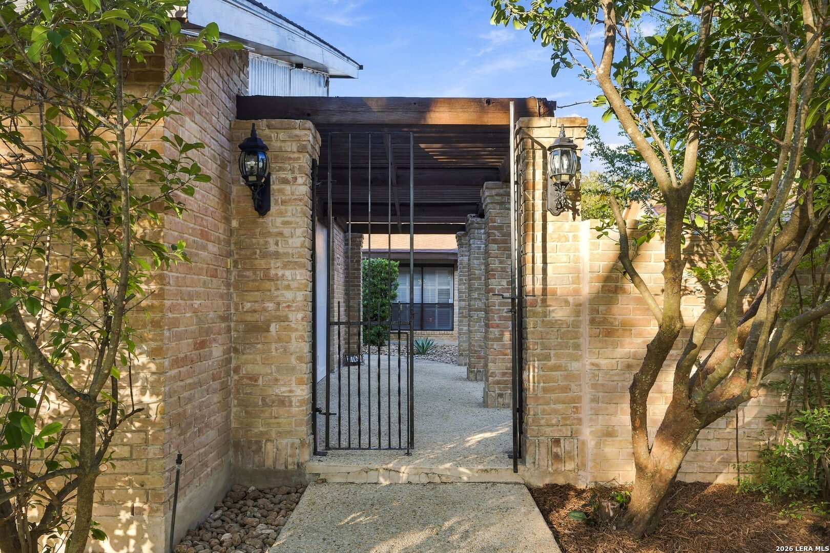 Photo 2 of Single family home for sale at 3764 Hunters Cir, San Antonio, TX 78230 | MLS# 2022902 | Listing updated on 2026-10-11