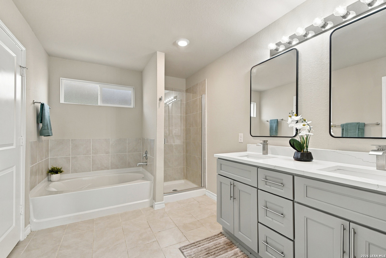7614 Eclipse Mark, San Antonio, TX 78252