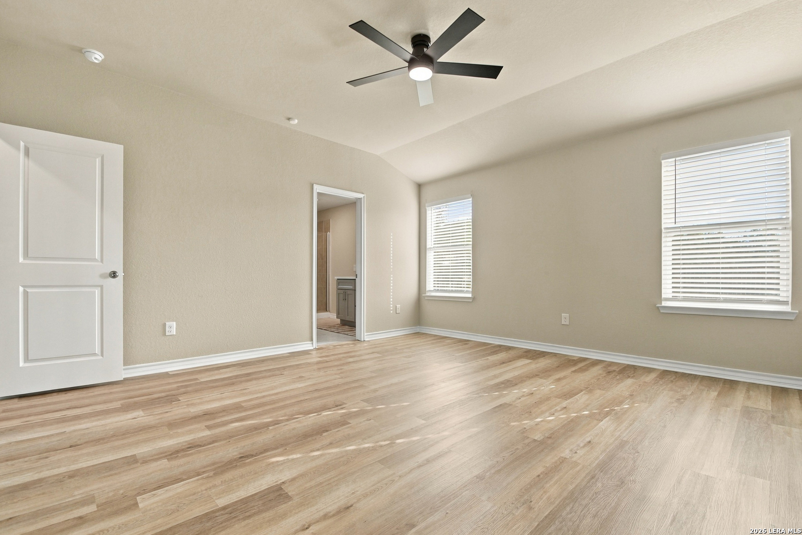 7614 Eclipse Mark, San Antonio, TX 78252