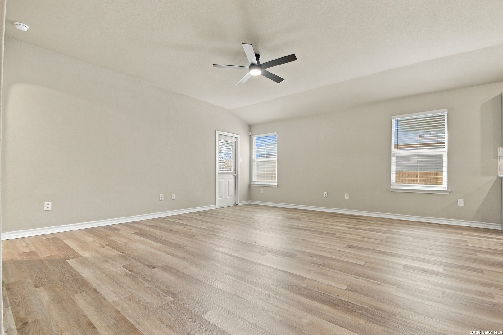 7614 Eclipse Mark, San Antonio, TX 78252
