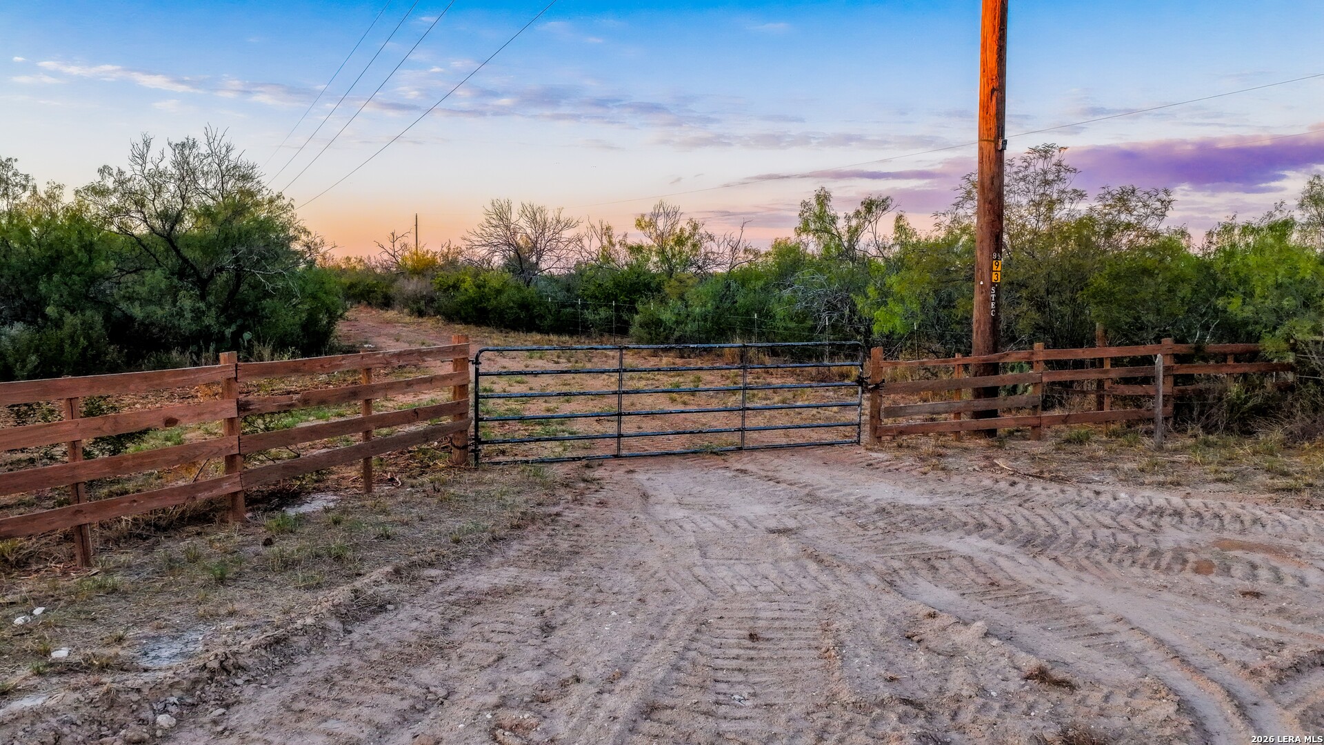 Property photo for 0 Escondido Rd, Carrizo Springs, TX