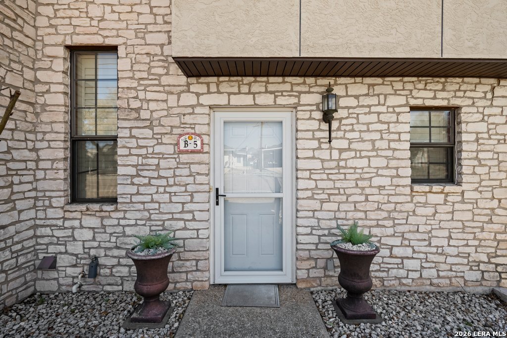 421 Watts, #B5, Canyon Lake, TX 78133