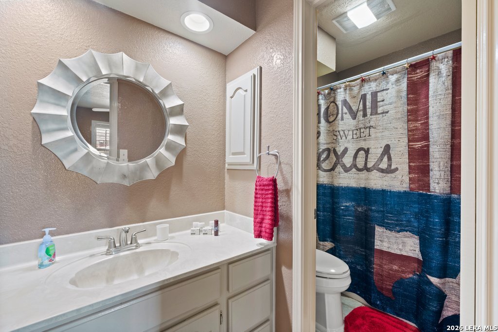 421 Watts, #B5, Canyon Lake, TX 78133