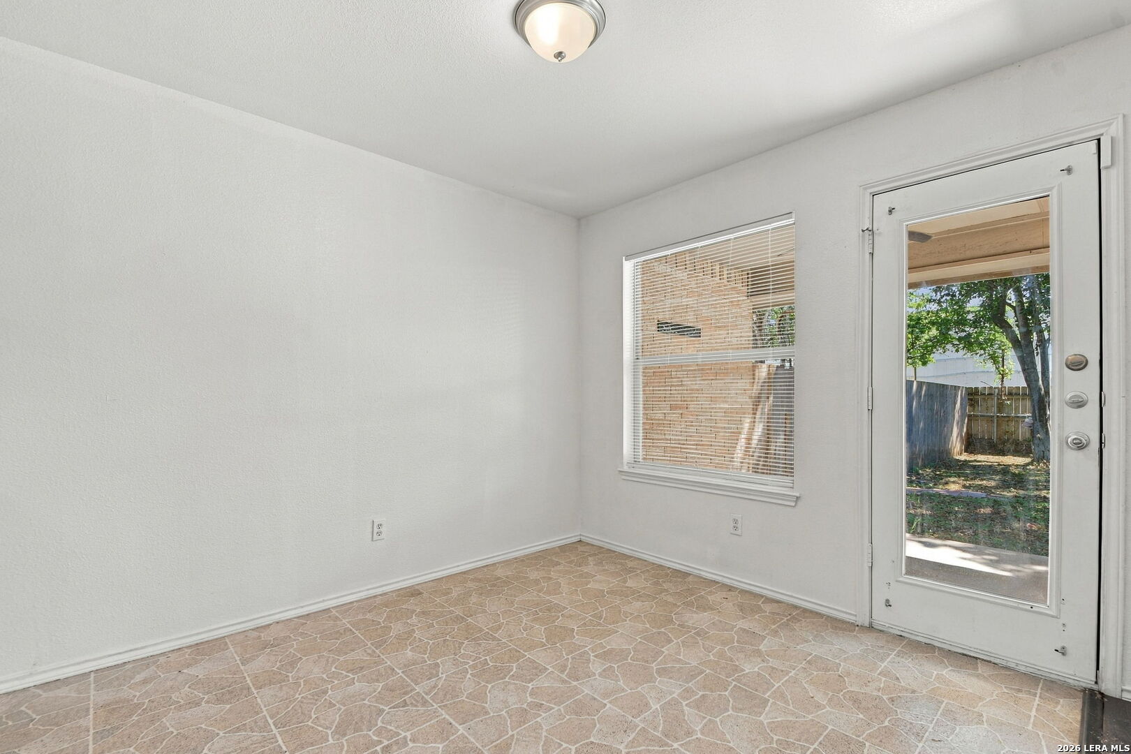 1320 SUMMERWOOD DR, New Braunfels, TX 78130