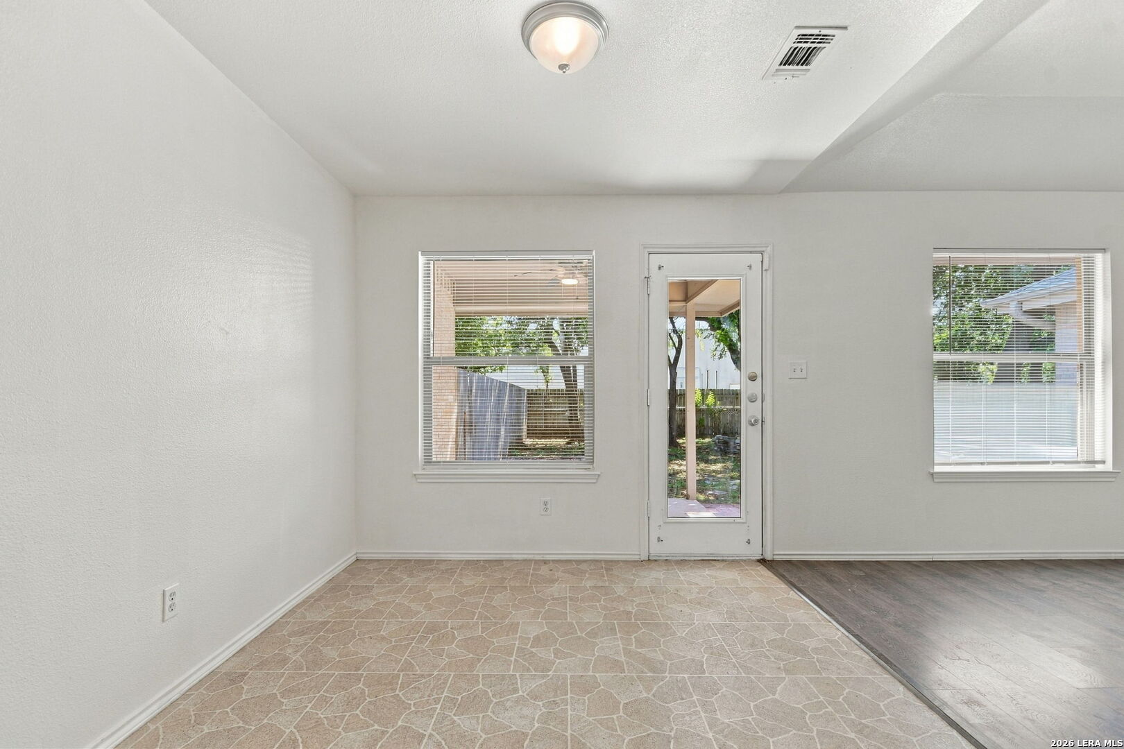 1320 SUMMERWOOD DR, New Braunfels, TX 78130
