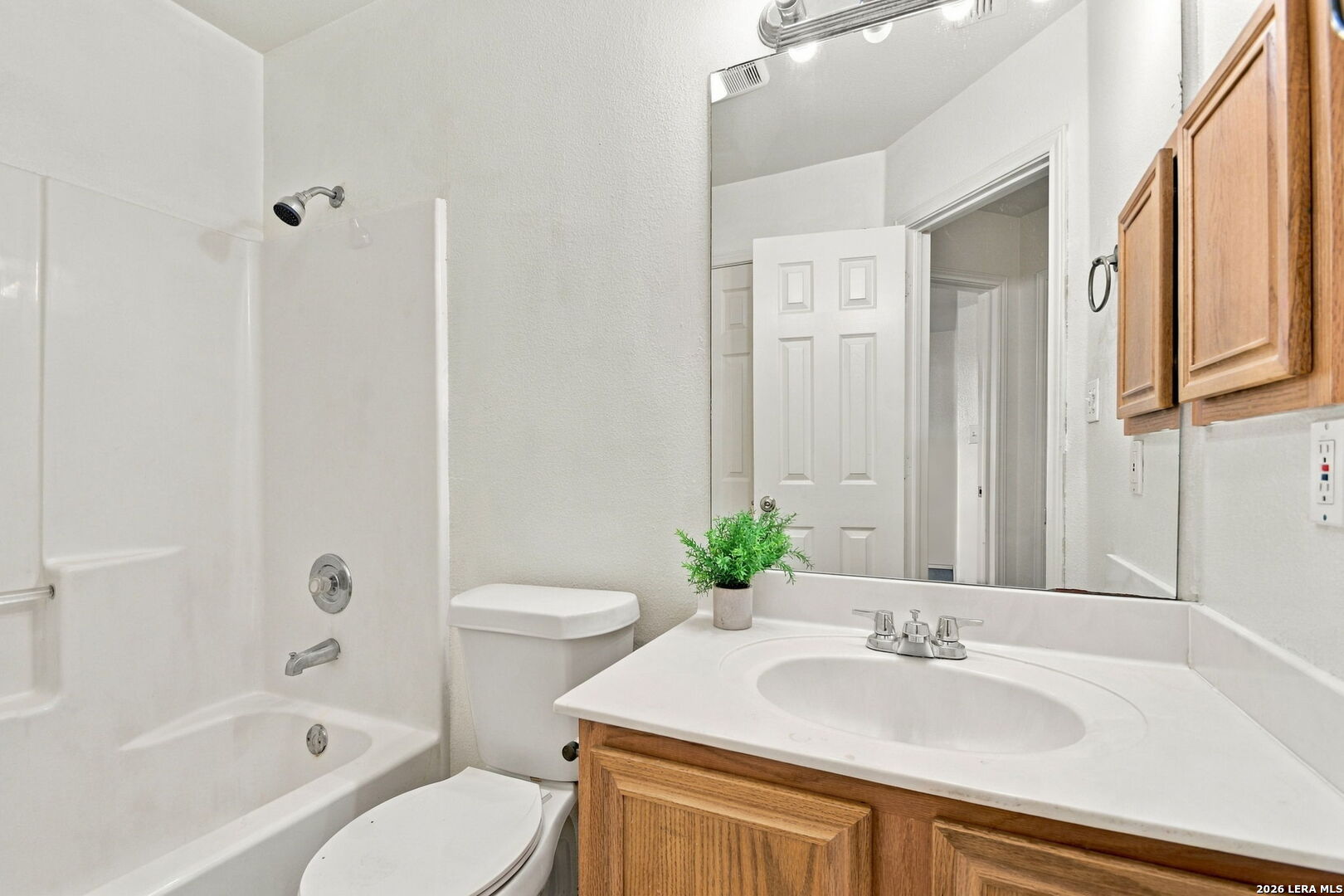 1320 SUMMERWOOD DR, New Braunfels, TX 78130