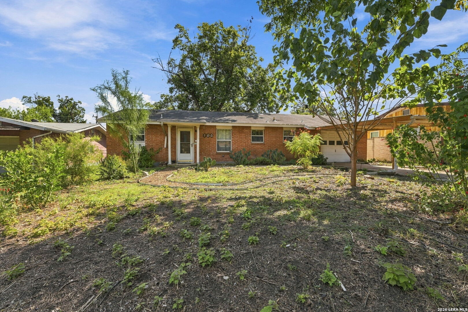 166 Fennel Dr, San Antonio, TX 78213