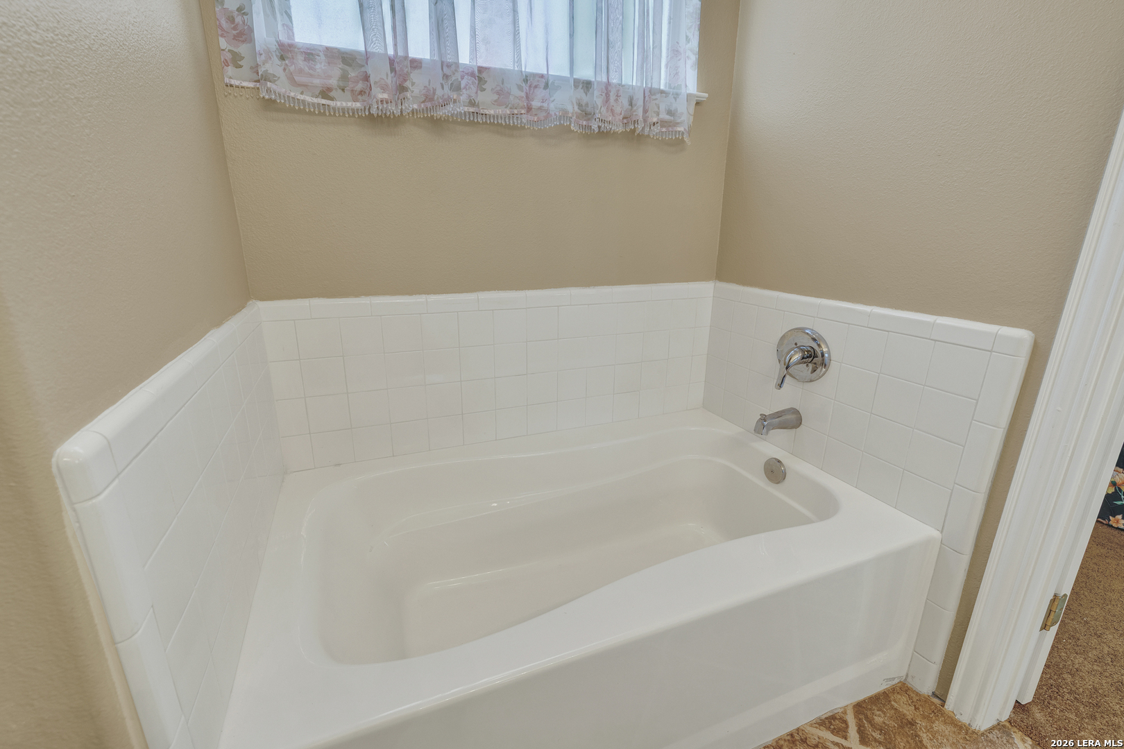 146 Creekview, Canyon Lake, TX 78133
