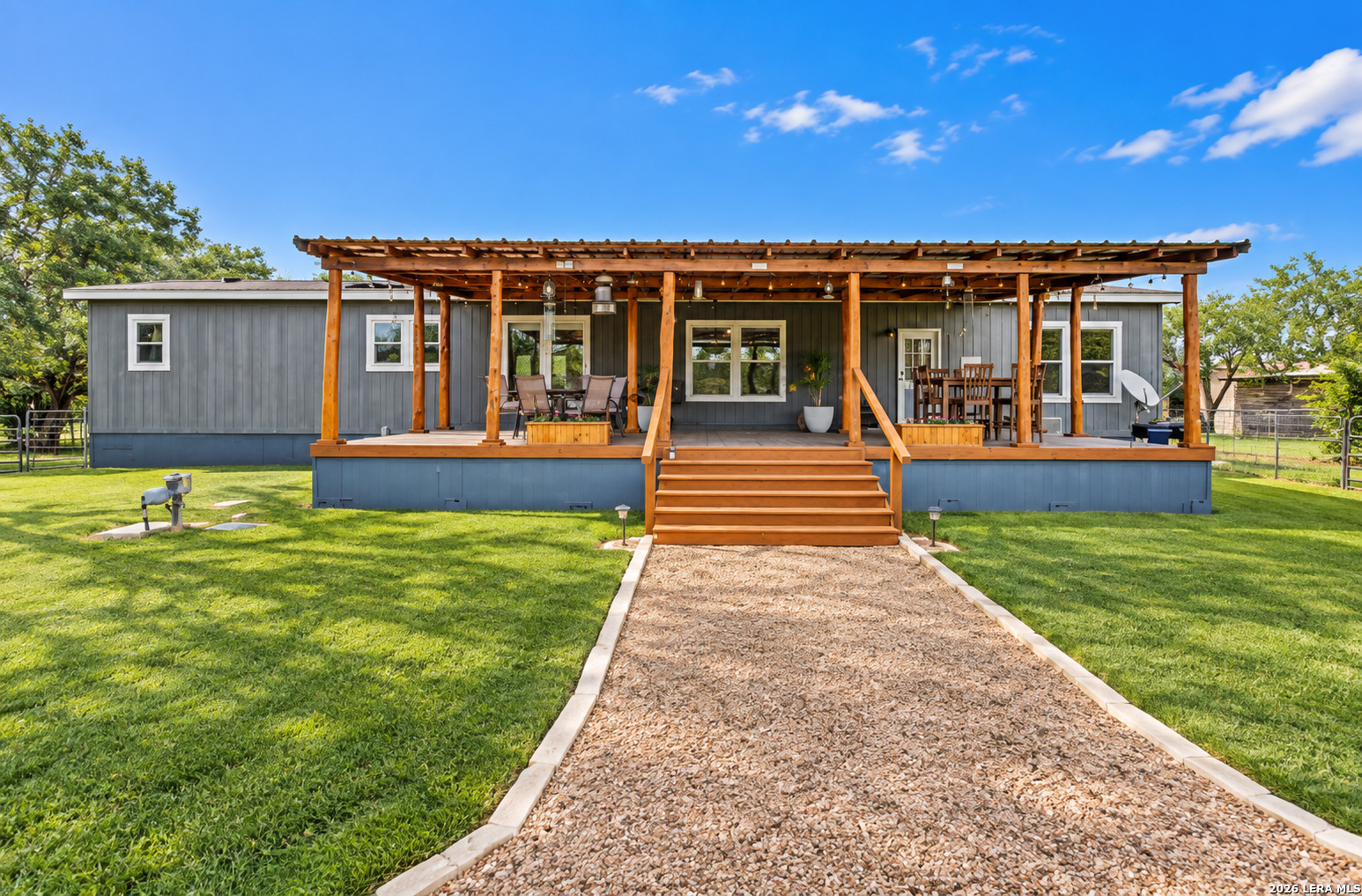 213 RIVER FRONT DR, Cedar Creek, TX 78612