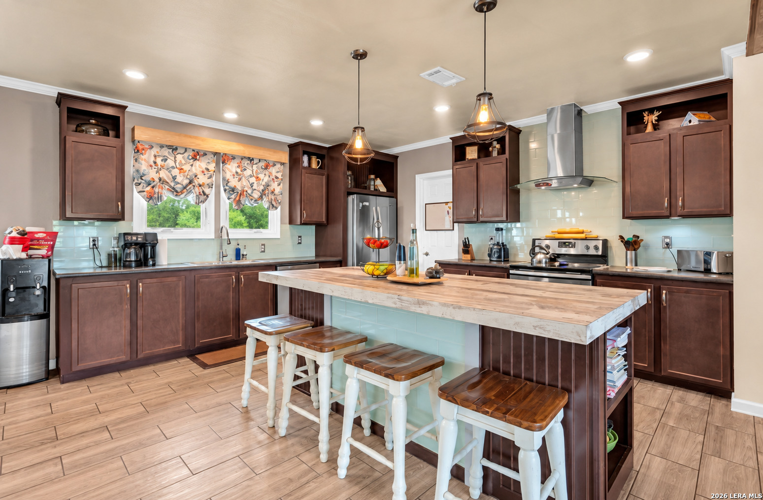 213 RIVER FRONT DR, Cedar Creek, TX 78612