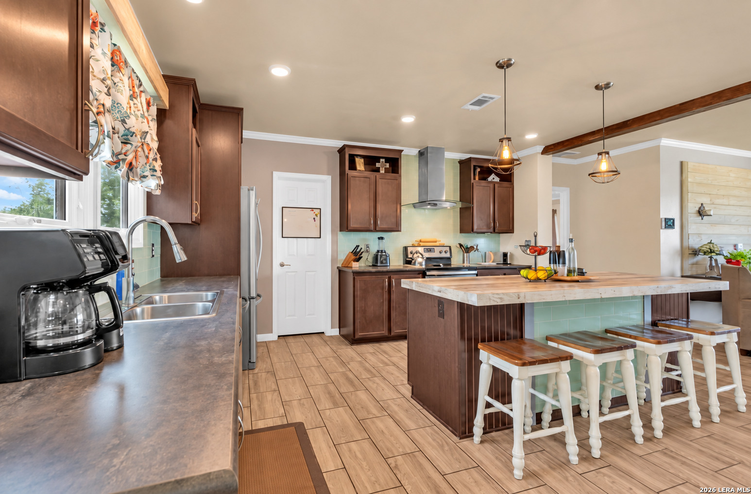 213 RIVER FRONT DR, Cedar Creek, TX 78612