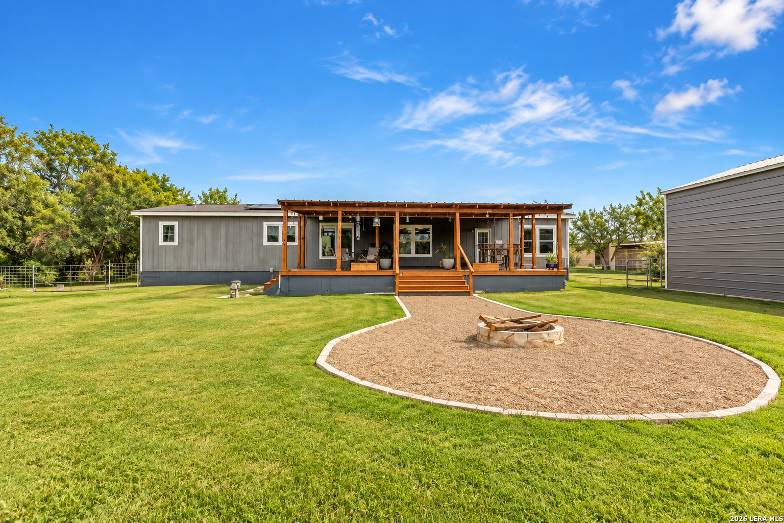 213 RIVER FRONT DR, Cedar Creek, TX 78612
