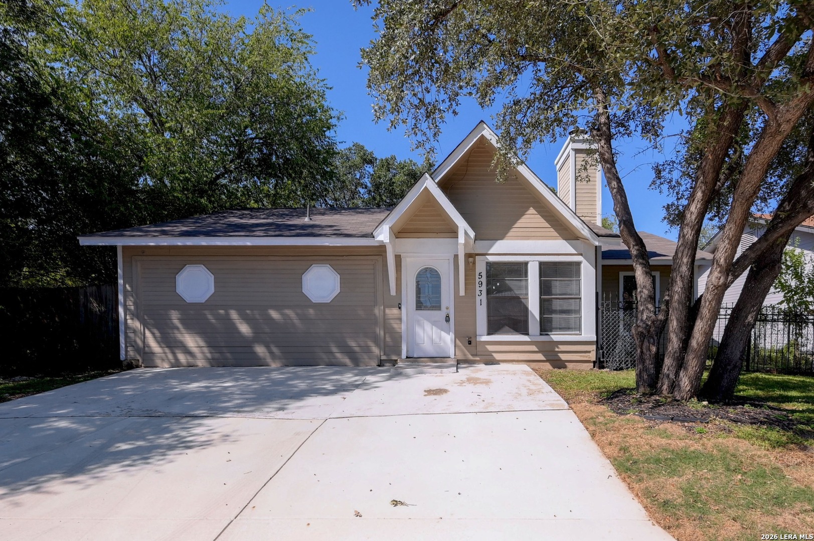 Property photo for 5931 Glacier Sun Dr, San Antonio, TX