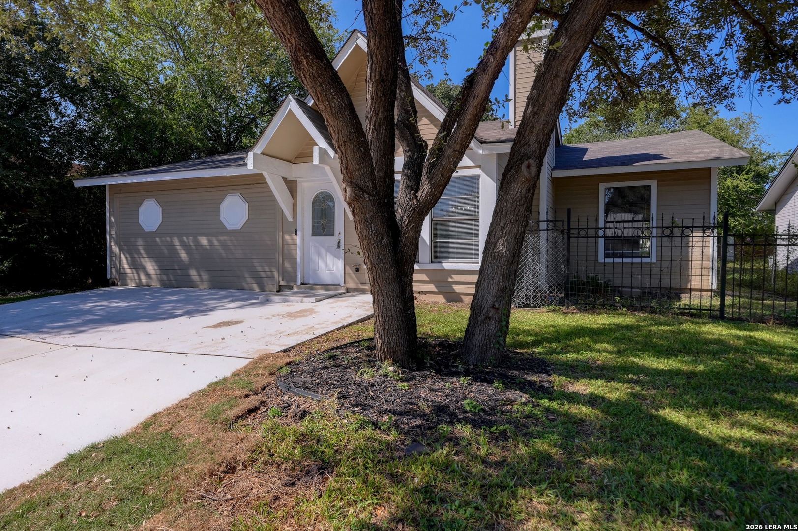 5931 Glacier Sun Dr, San Antonio, TX 78244