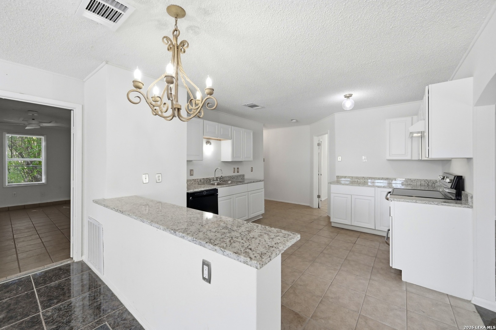 5931 Glacier Sun Dr, San Antonio, TX 78244