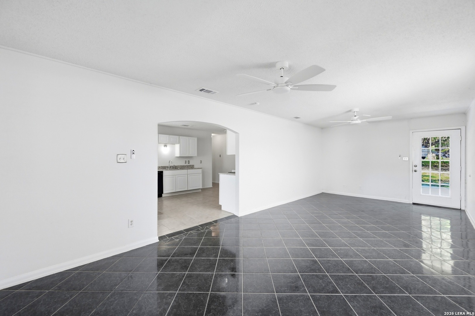 5931 Glacier Sun Dr, San Antonio, TX 78244
