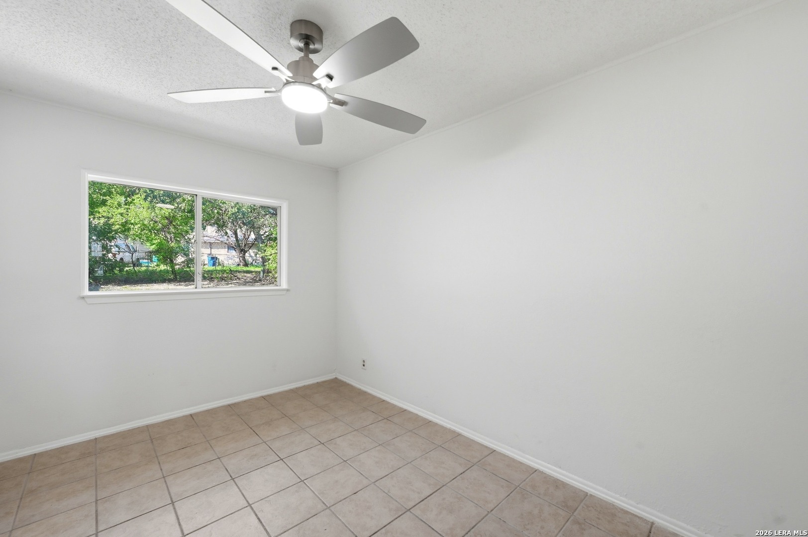 5931 Glacier Sun Dr, San Antonio, TX 78244