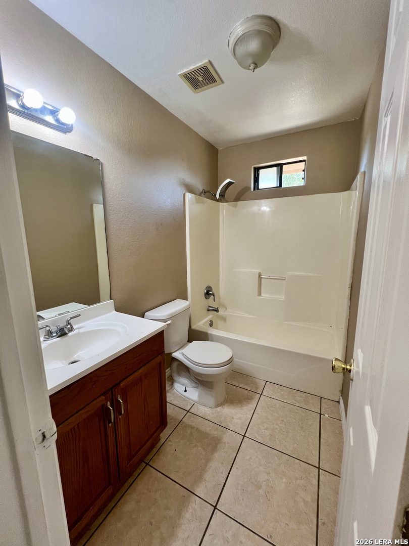 2277 Cantera Circle, Eagle Pass, TX 78852