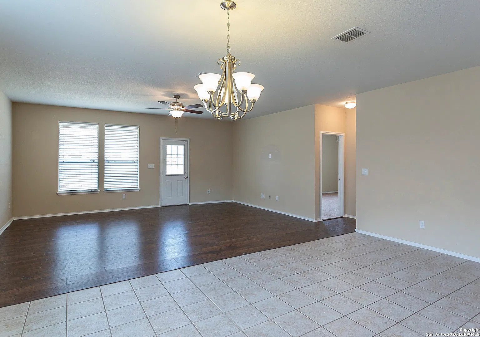 7535 DERBY VIS, Selma, TX 78154