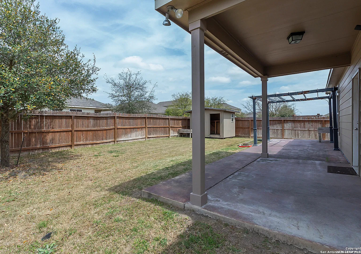 7535 DERBY VIS, Selma, TX 78154