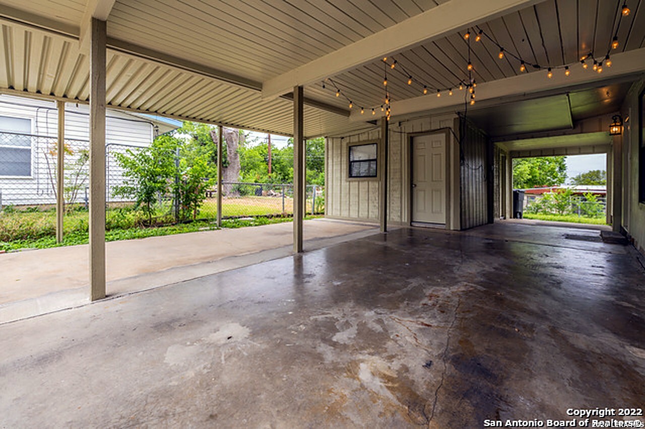 67 STOREYWOOD DR, San Antonio, TX 78213