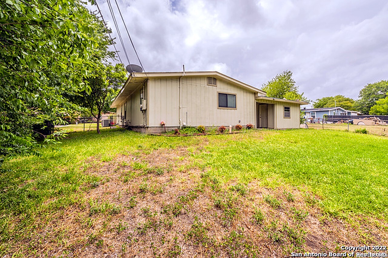 67 STOREYWOOD DR, San Antonio, TX 78213