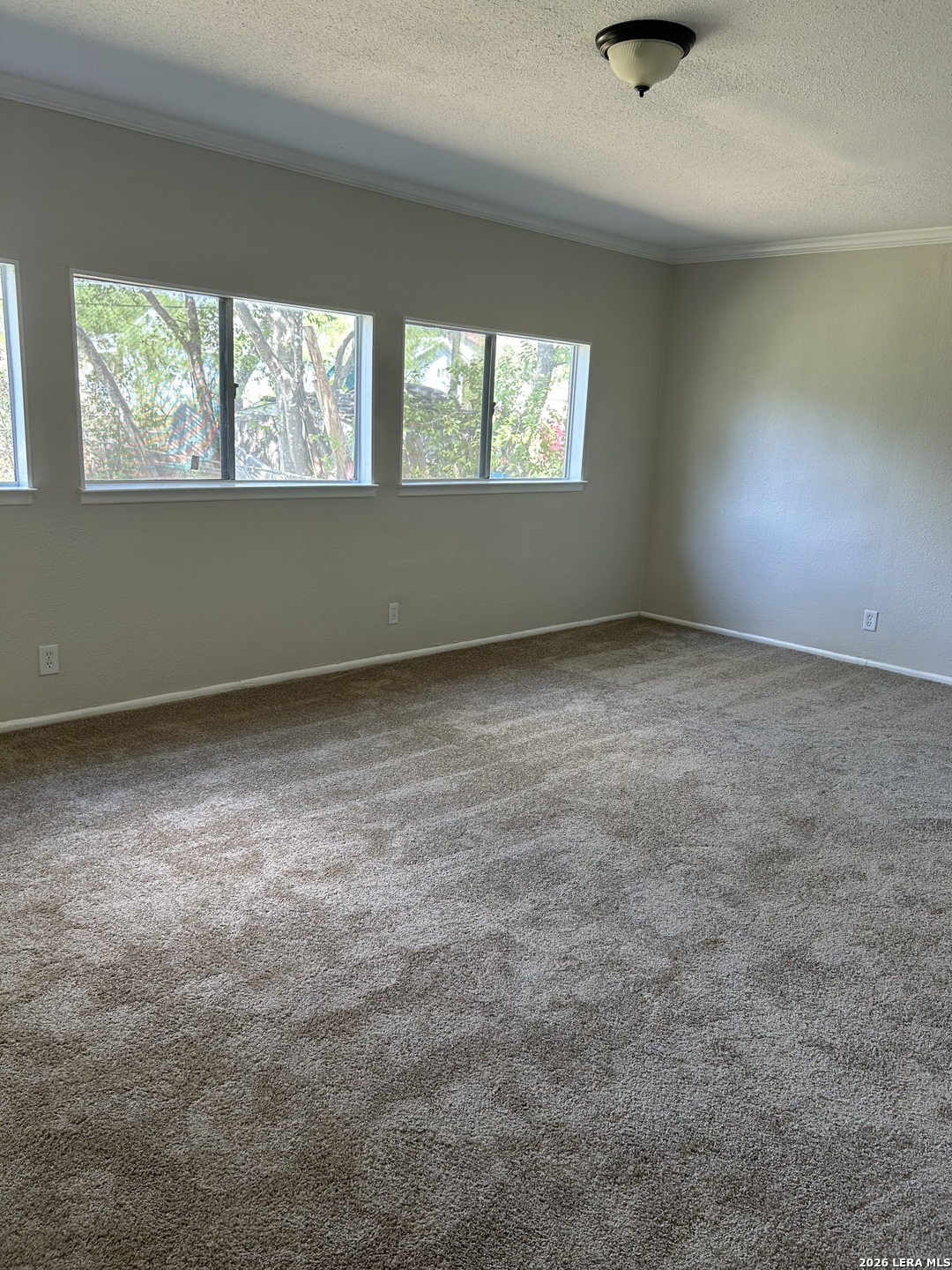 521 GLAMIS AVE, San Antonio, TX 78223