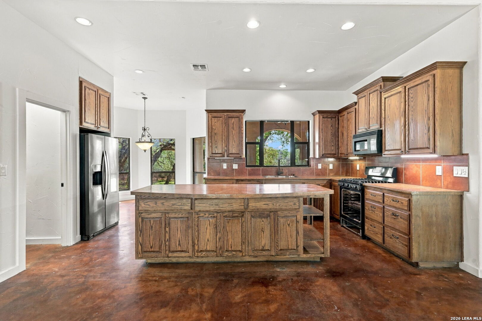 988 COYOTE RIDGE, Spring Branch, TX 78070
