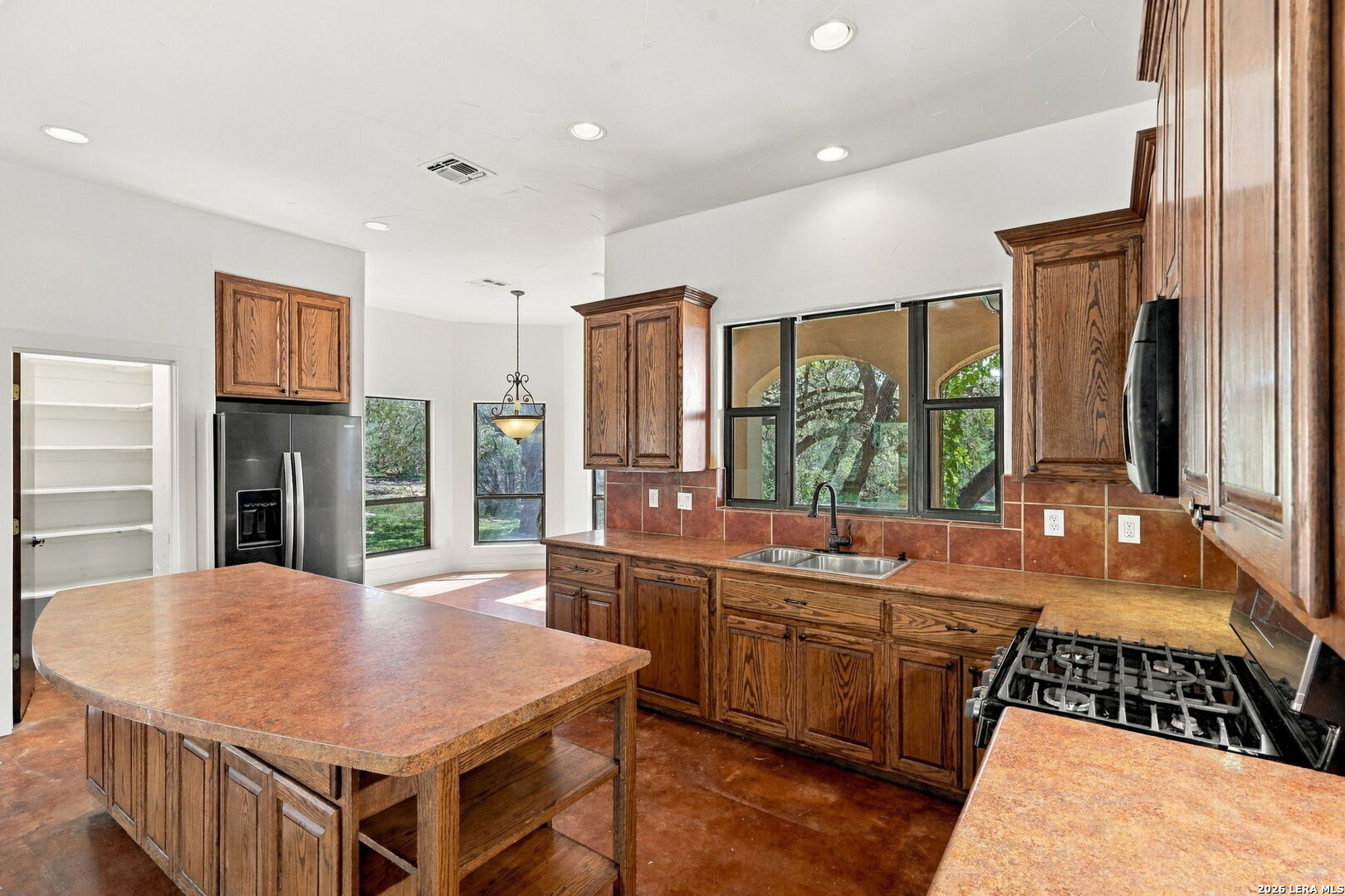 988 COYOTE RIDGE, Spring Branch, TX 78070