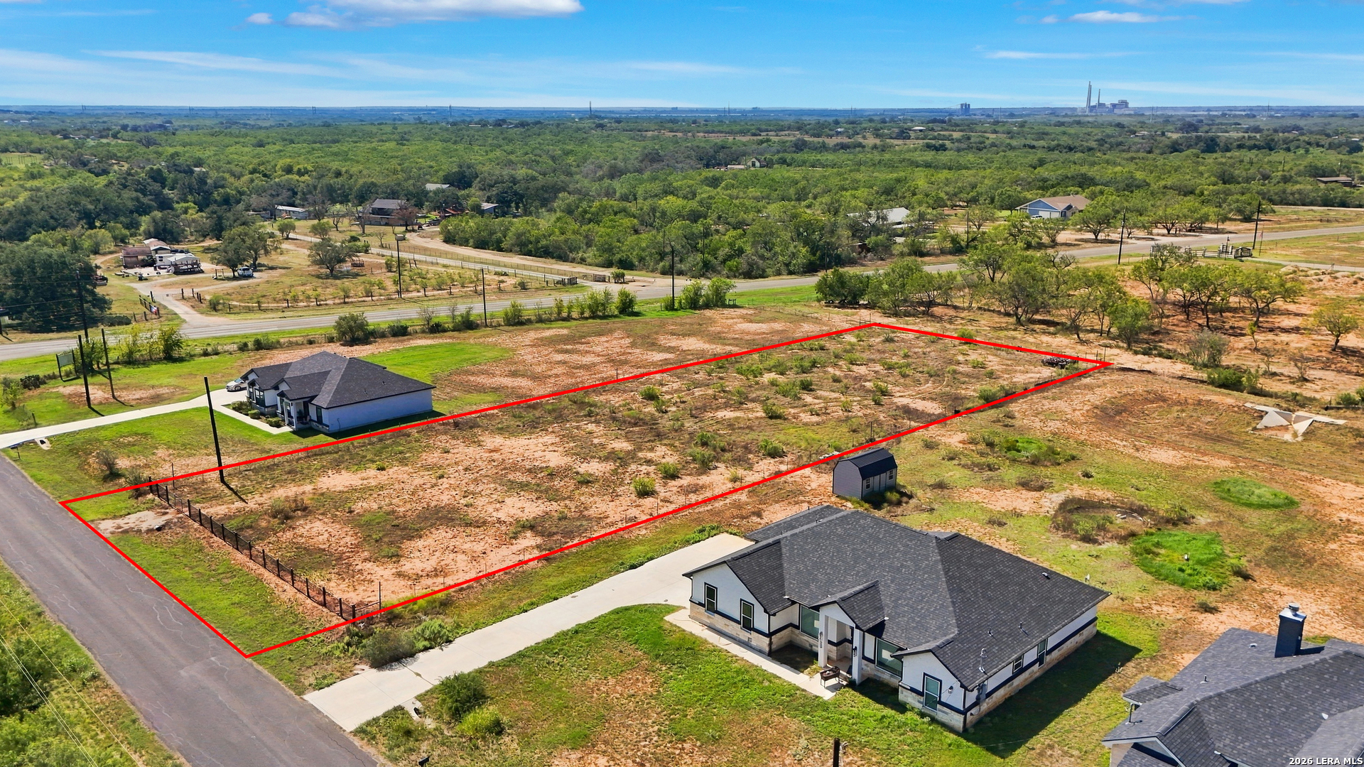 10035 CROW LN, Adkins, TX 78101