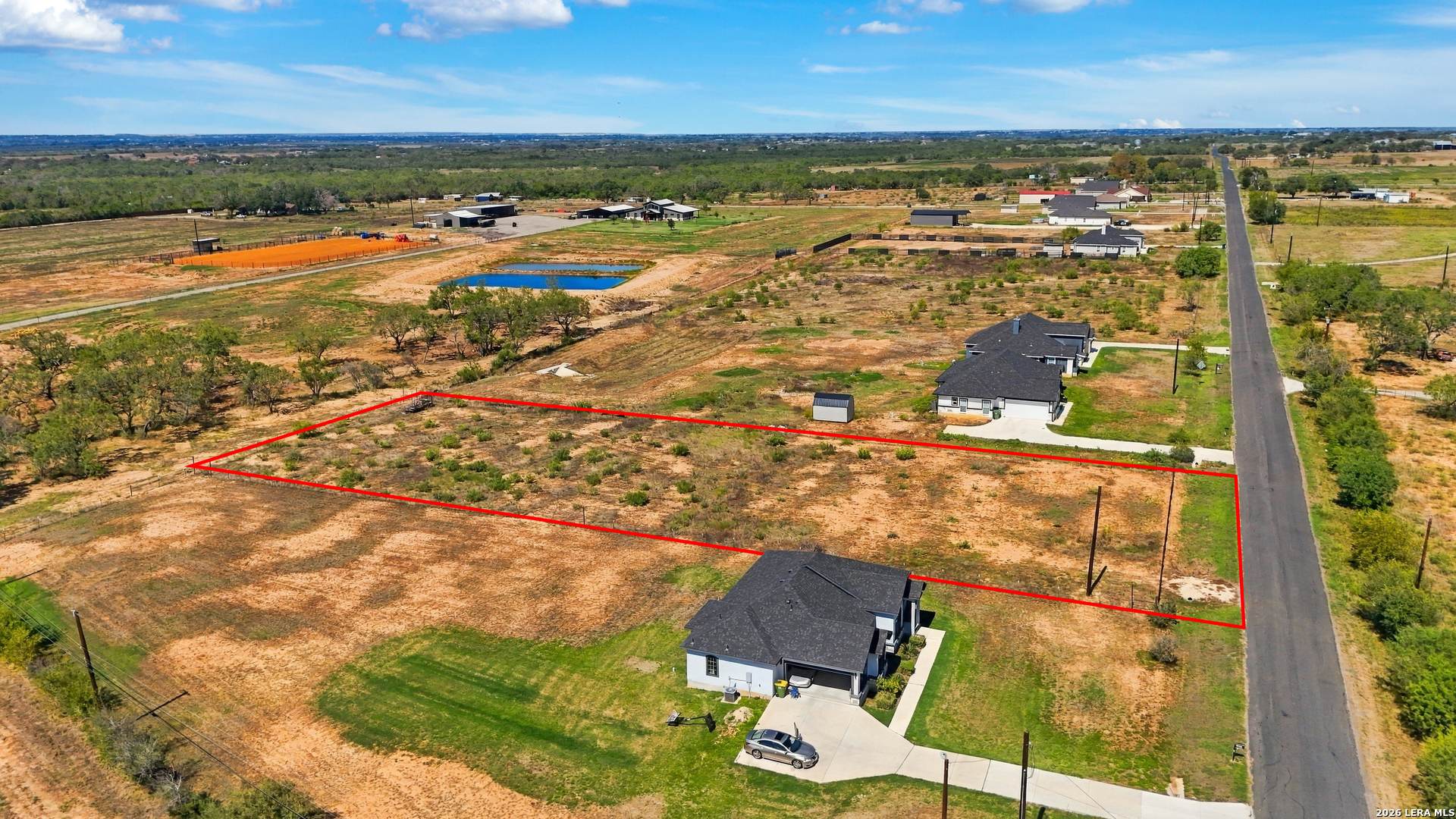 10035 CROW LN, Adkins, TX 78101