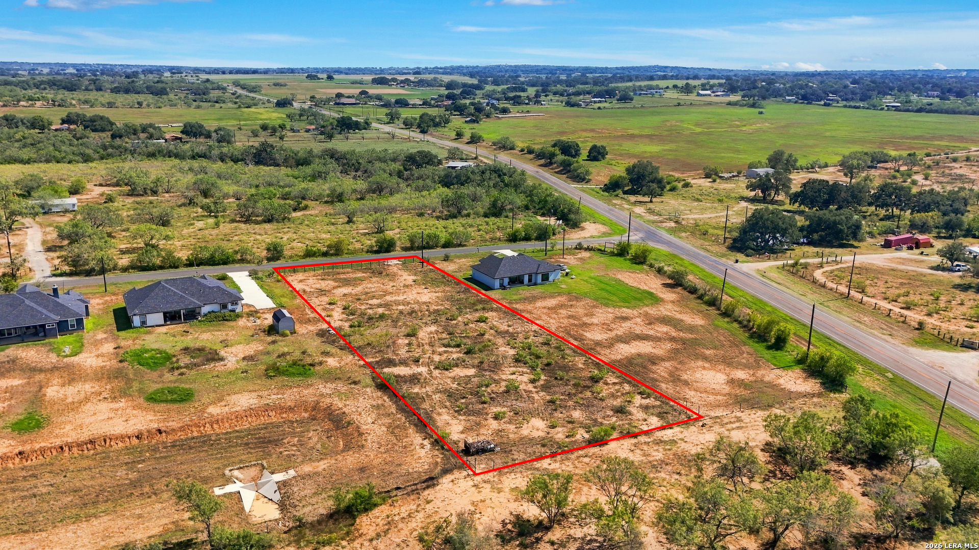 10035 CROW LN, Adkins, TX 78101