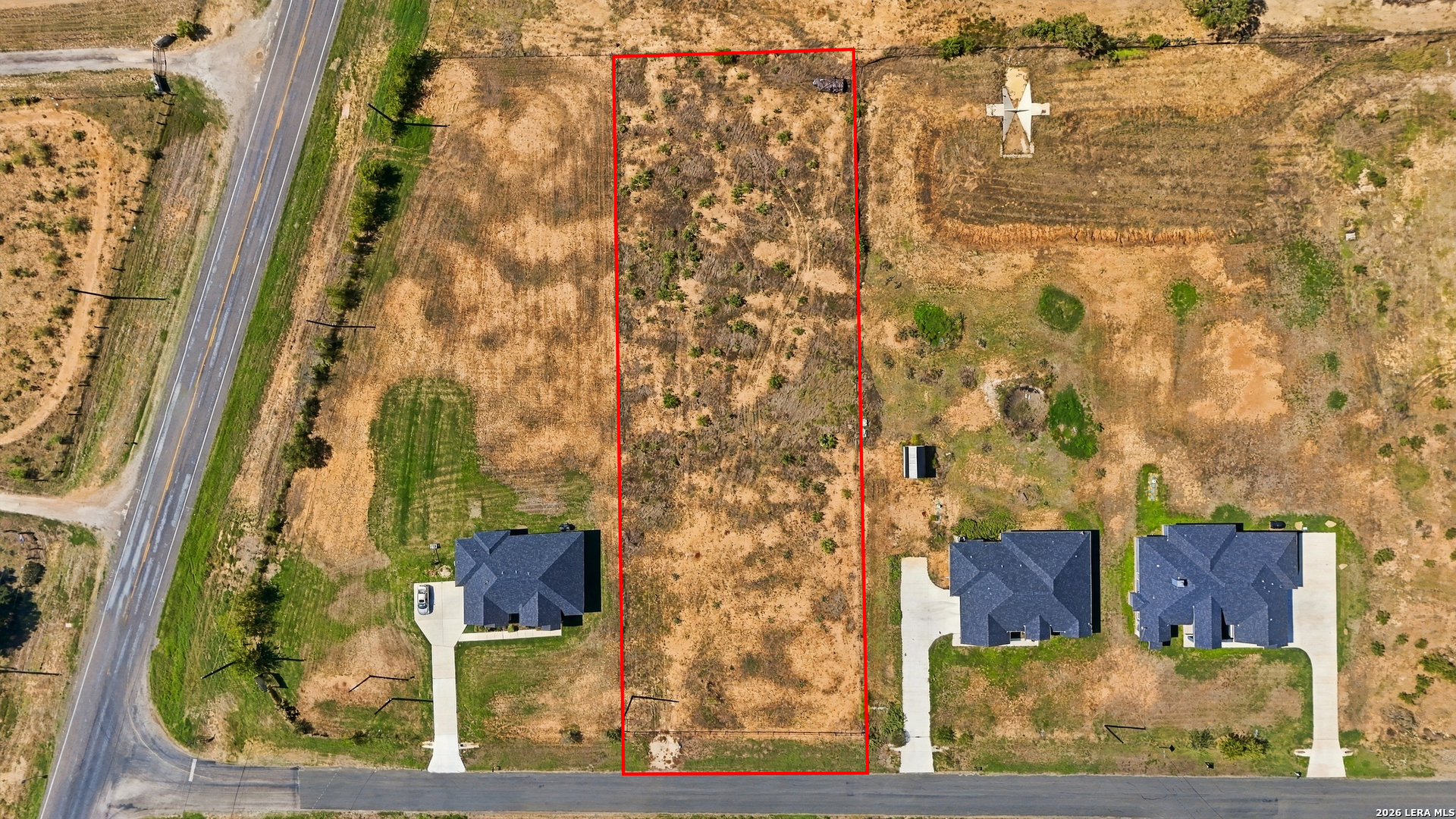 10035 CROW LN, Adkins, TX 78101