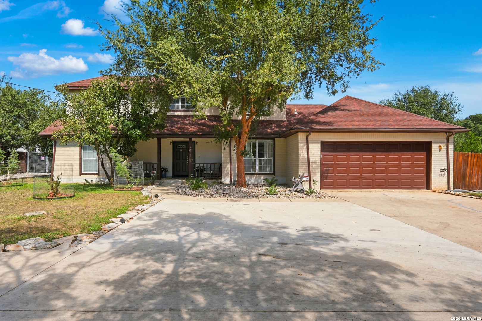 Property photo for 511 DEER CROSS LN, San Antonio, TX