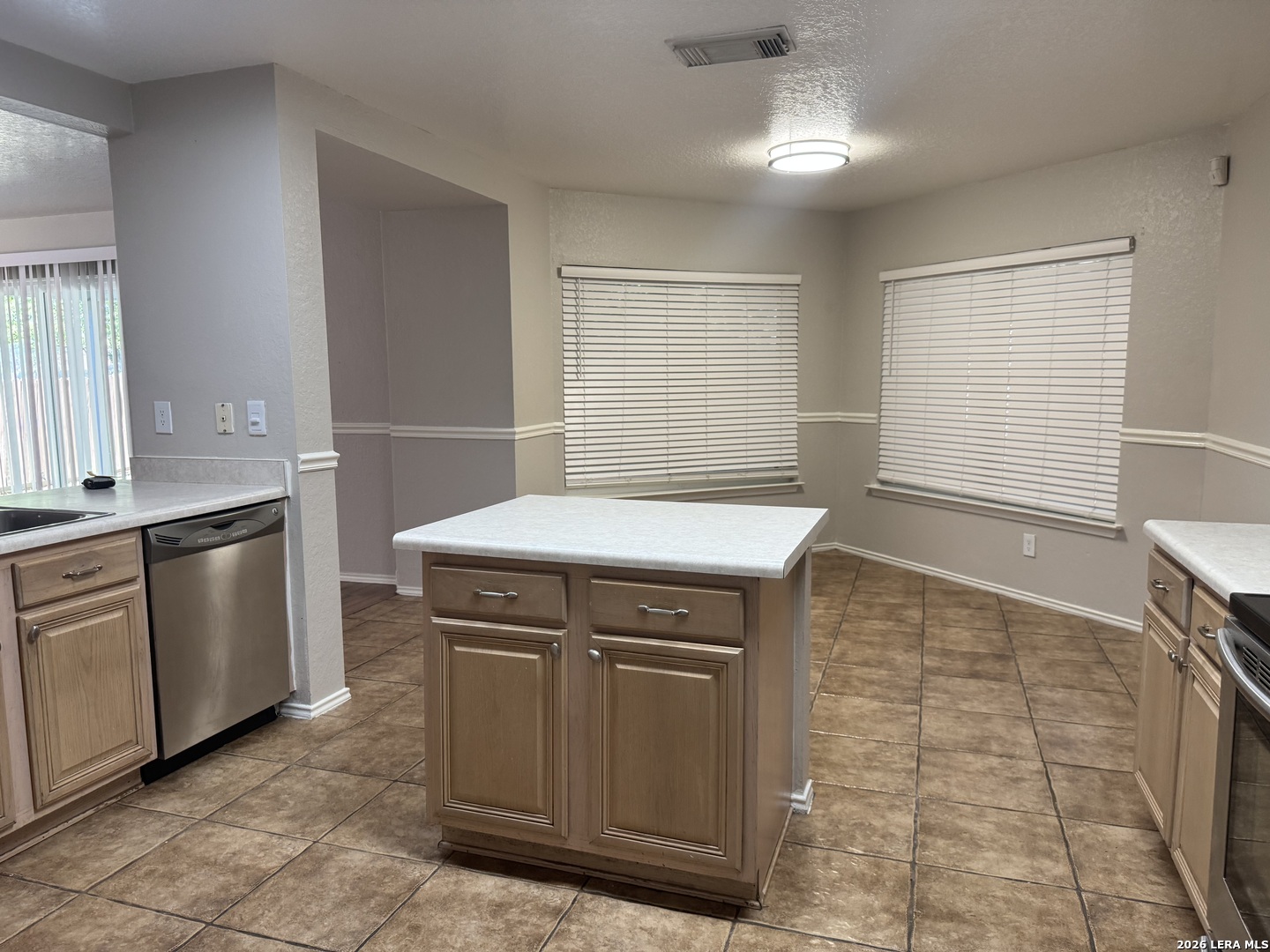 5663 Lovett Oaks, San Antonio, TX 78218