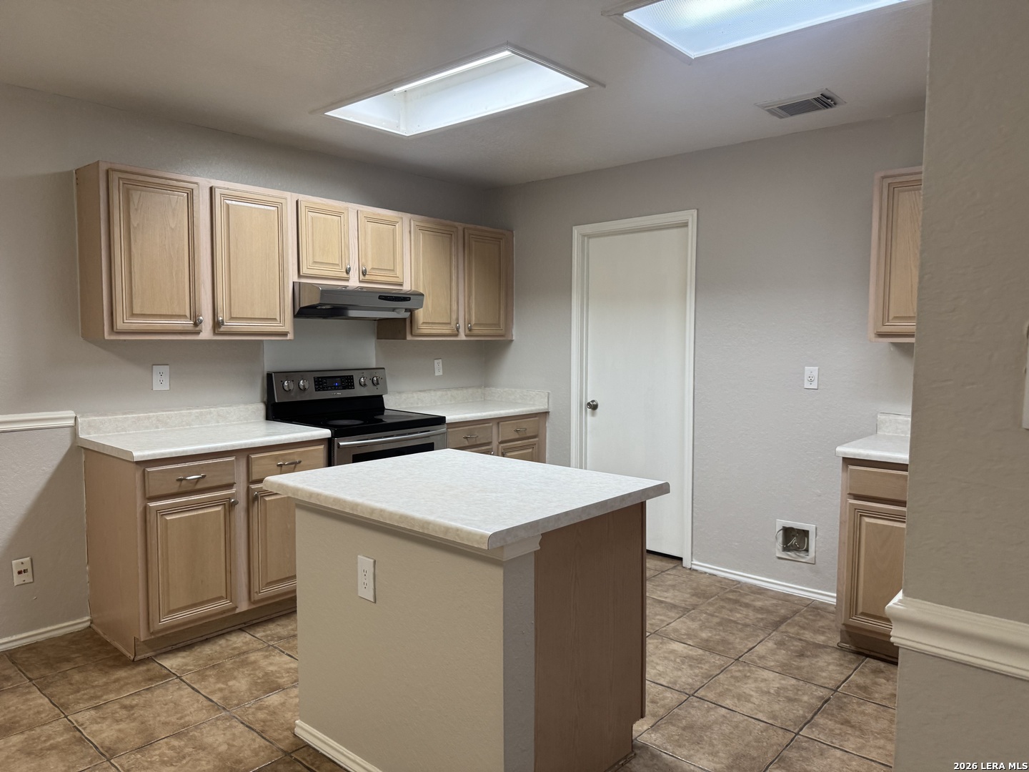 5663 Lovett Oaks, San Antonio, TX 78218