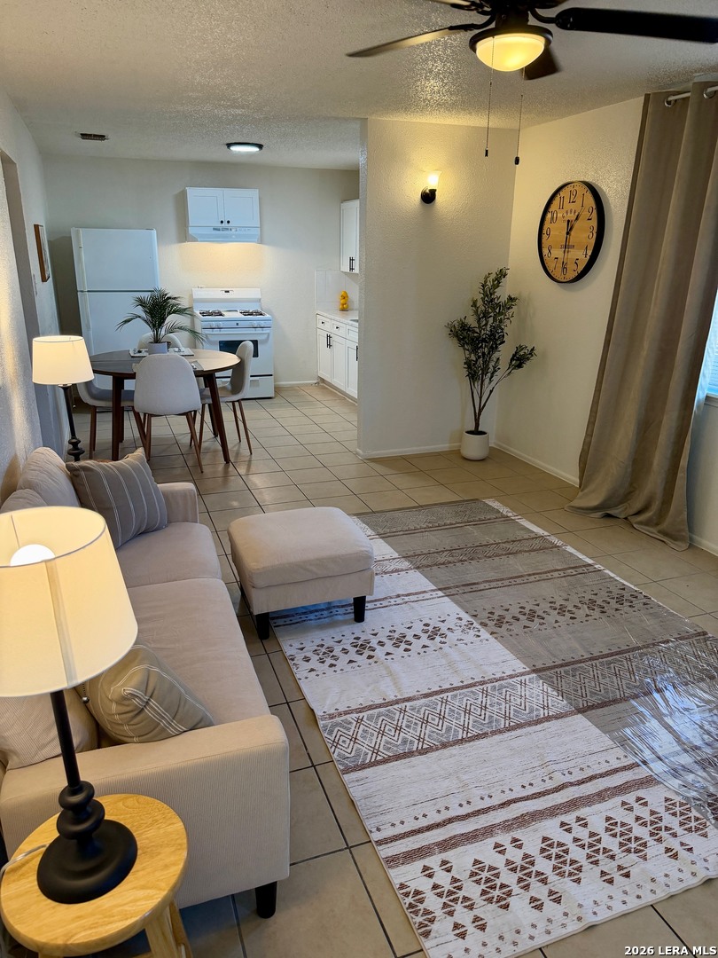 144 W Villaret Blvd, #106, San Antonio, TX 78221