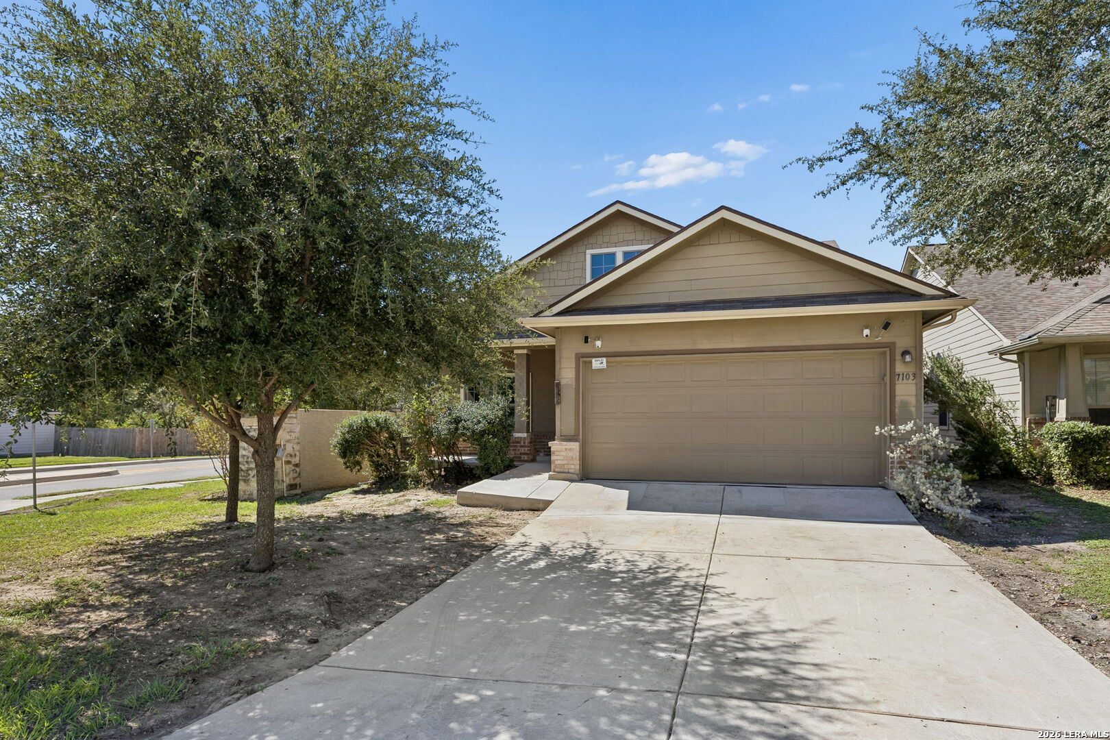 Property photo for 7103 AZALEA SQ, San Antonio, TX