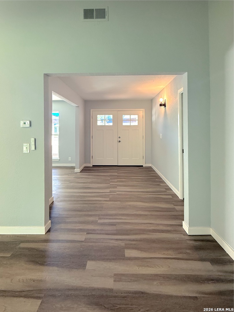 Entry/Foyer