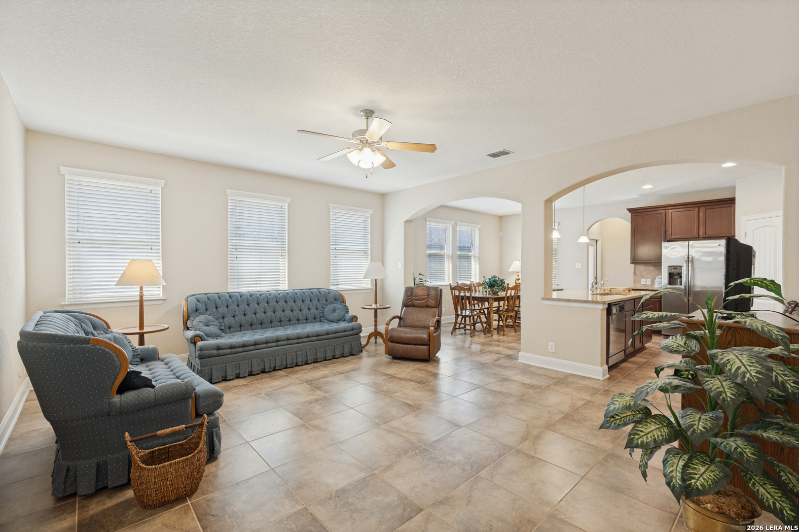 1158 LEGACY DR, New Braunfels, TX 78130