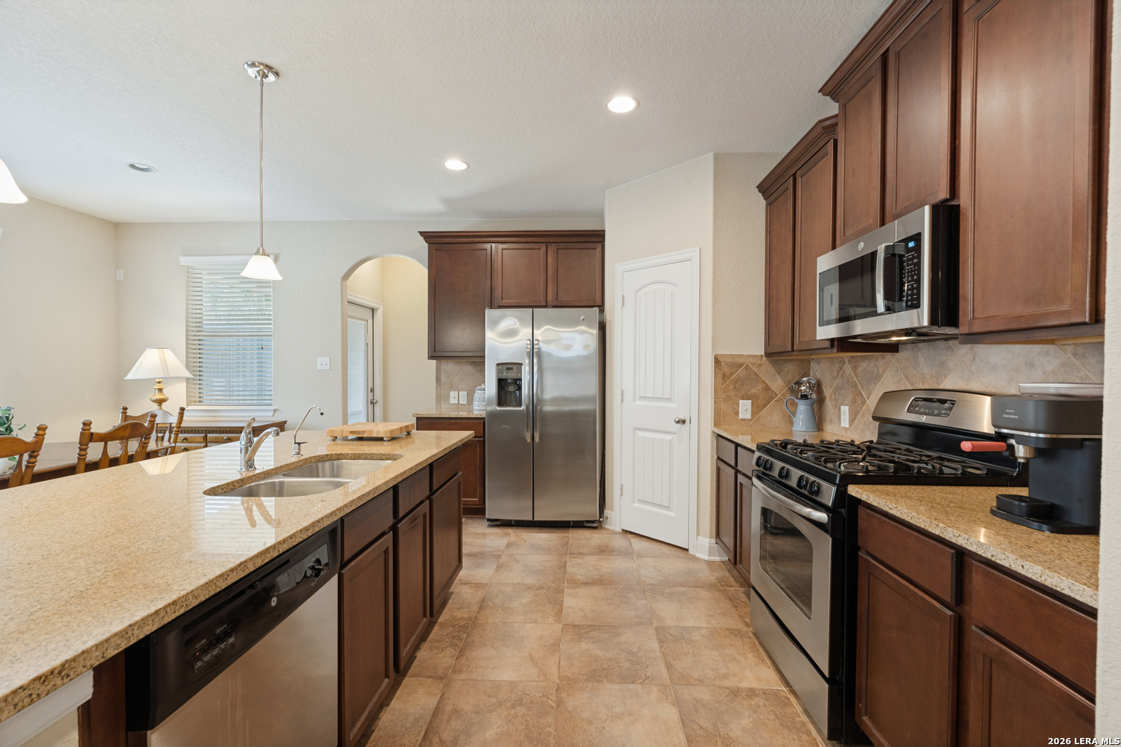 1158 LEGACY DR, New Braunfels, TX 78130
