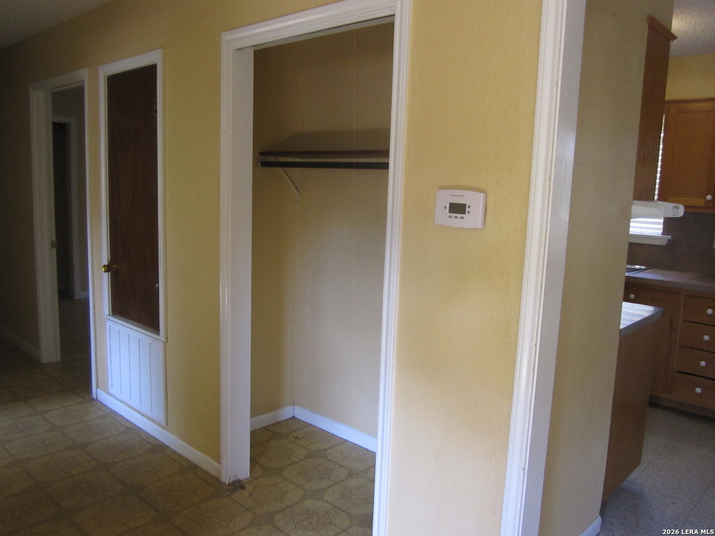 203 Houston St, Bandera, TX 78003