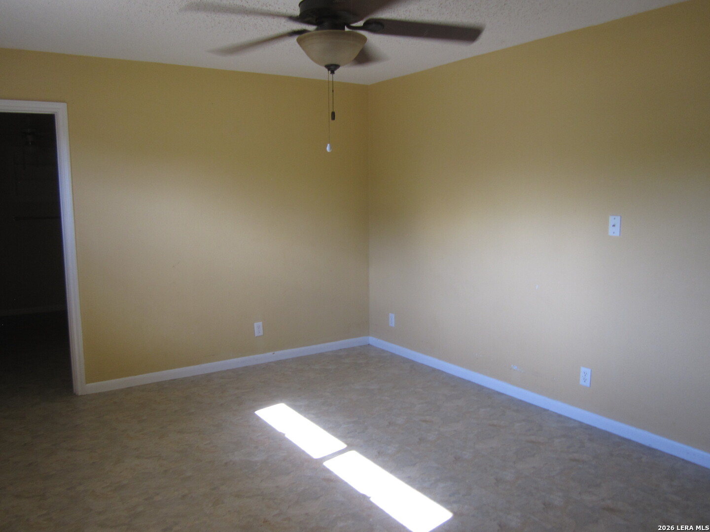 203 Houston St, Bandera, TX 78003