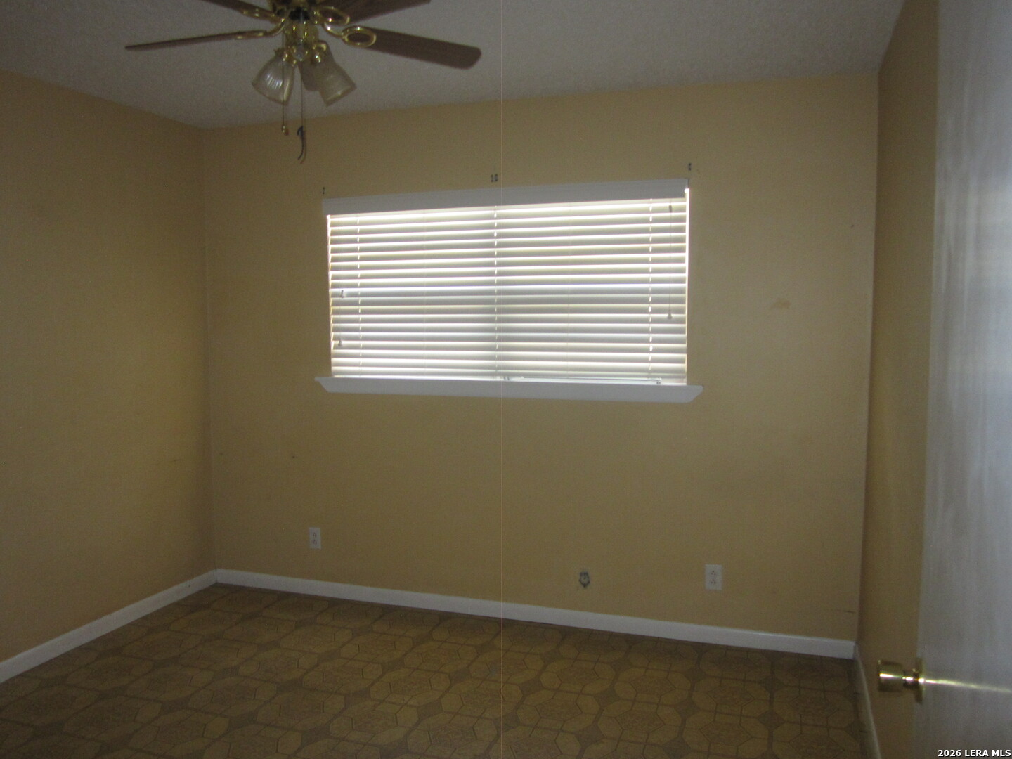 203 Houston St, Bandera, TX 78003